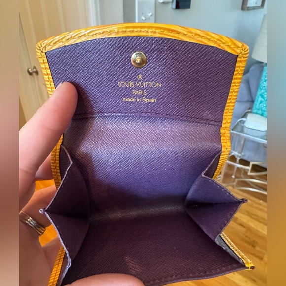 Louis Vuitton - Yellow Epi Coin Pouch with Purple Interior - Great Condition - Picture 7 of 7